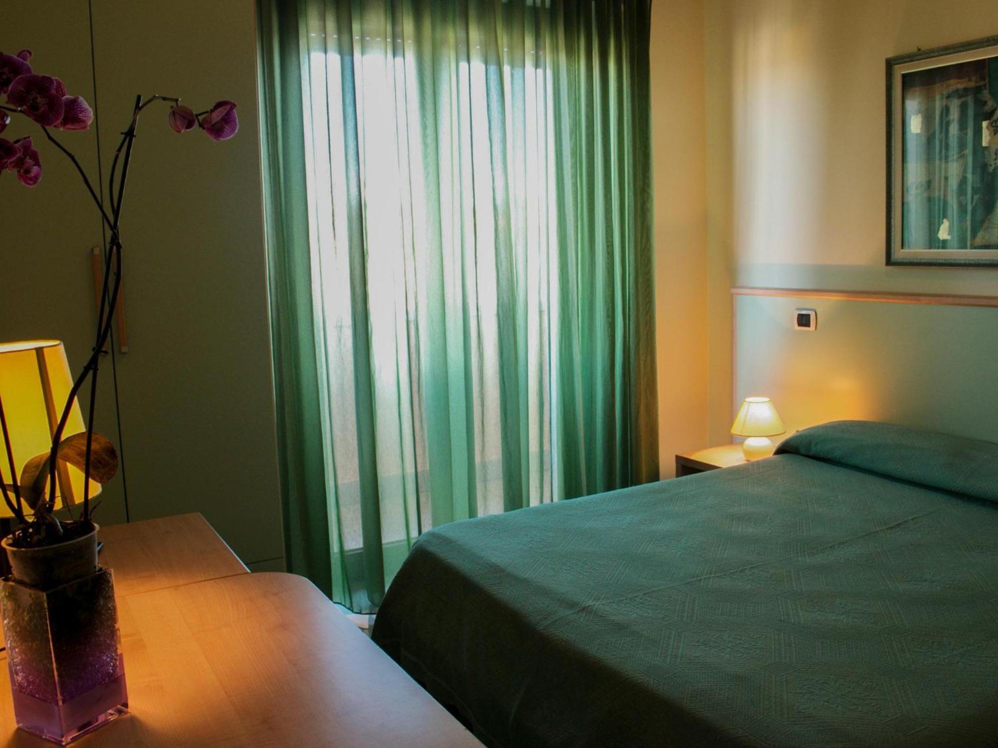 Blu Hotel San Nicola Manfredi Bagian luar foto