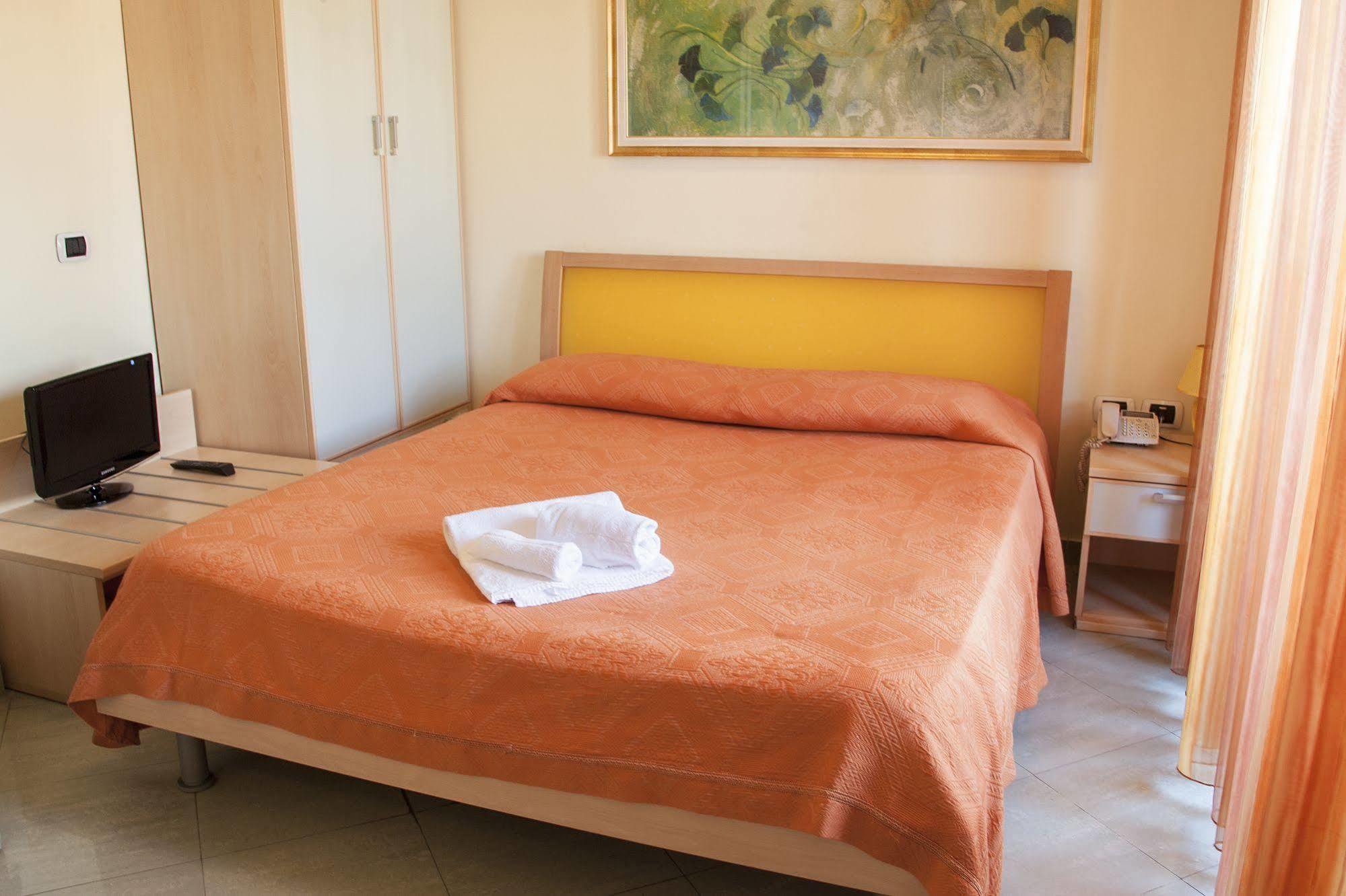 Blu Hotel San Nicola Manfredi Bagian luar foto