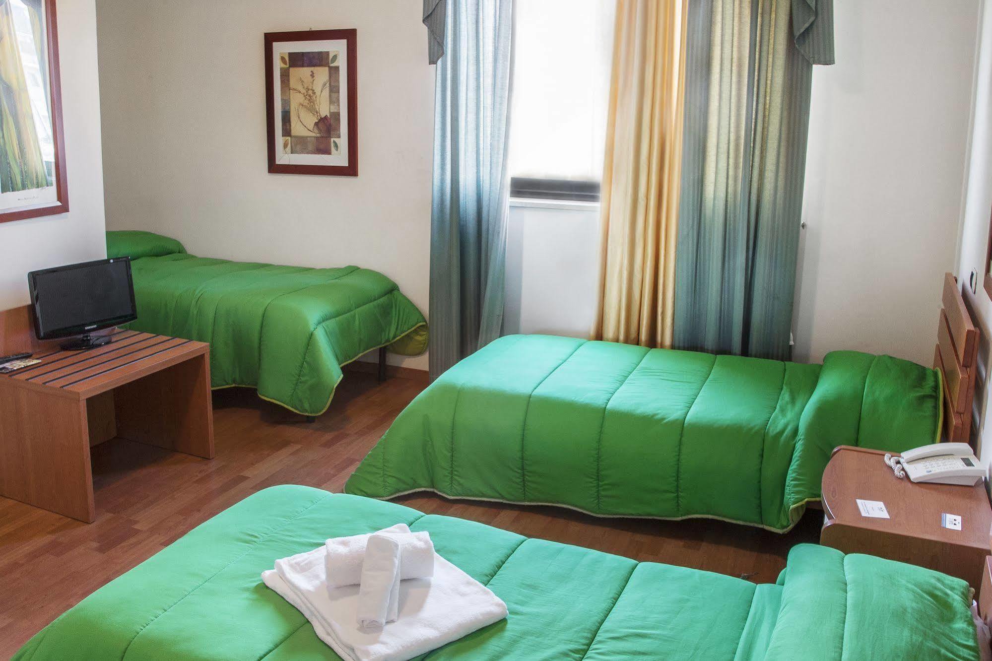 Blu Hotel San Nicola Manfredi Bagian luar foto