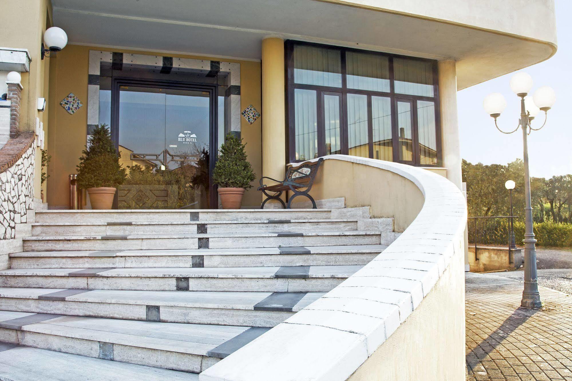 Blu Hotel San Nicola Manfredi Bagian luar foto