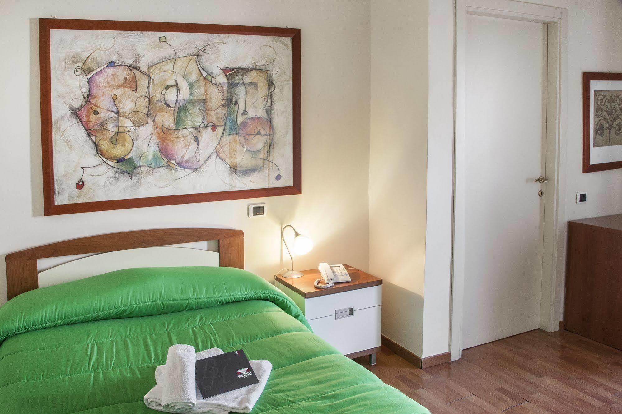 Blu Hotel San Nicola Manfredi Bagian luar foto